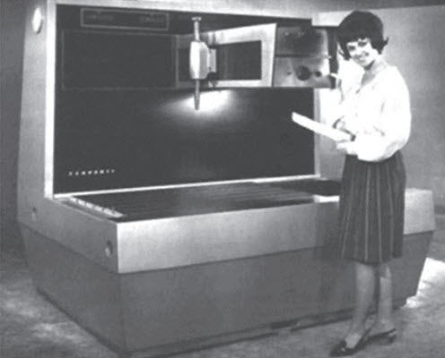 Jeden z pierwszych egzemplarzy współrzędnościowej maszyny pomiarowej