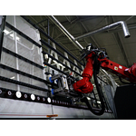 Pierwszy w Polsce robot do montażu szyb zespolonych